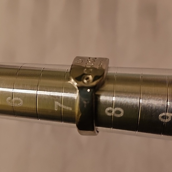 Gucci 925 Sterling Silver Ring Sz 7.5 - Picture 3 of 3